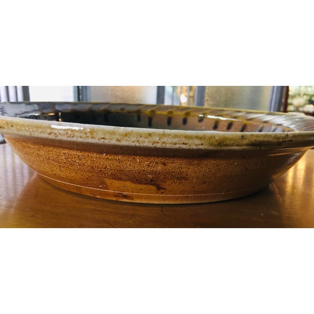 Brown Mid Century Artisan Studio Pottery Bowl. For Sale - Image 8 of 12