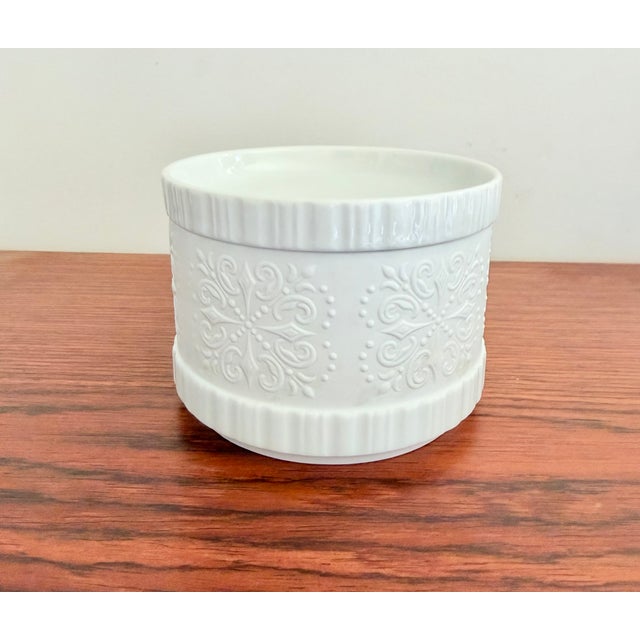 German Edelstein Bavaria Bowl with Lid, 1970s For Sale - Image 10 of 10