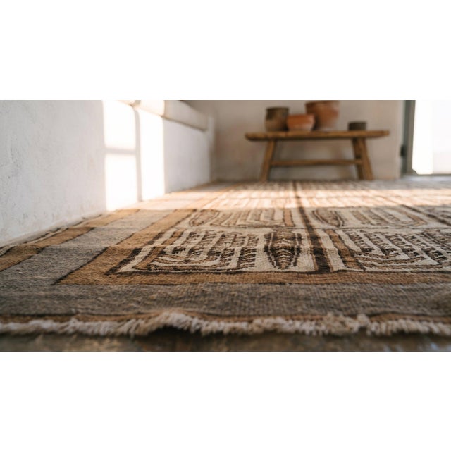 Ivory 1930s Ivory Geometric Garden Antique Persian Bakhtiary Rug 7'1" X 9'10" Handknotted Wool Carpet For Sale - Image 8 of 9