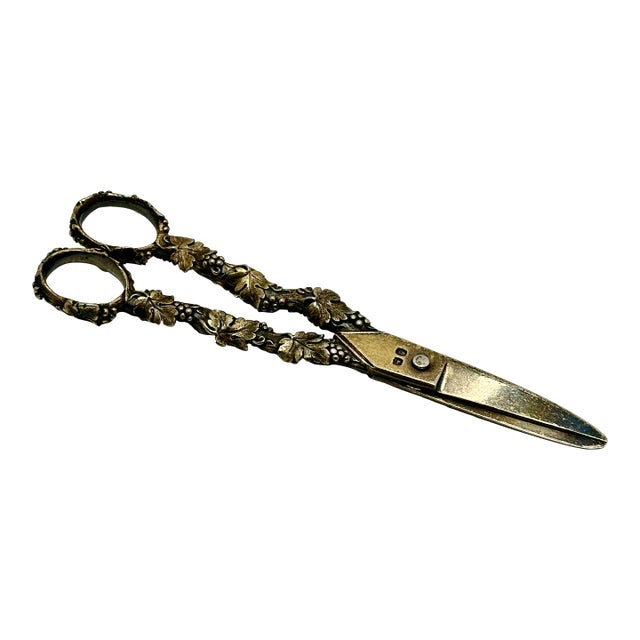 Outstanding Fine Quality Antique London England Georgian Sterling Silver Grape Shears For Sale