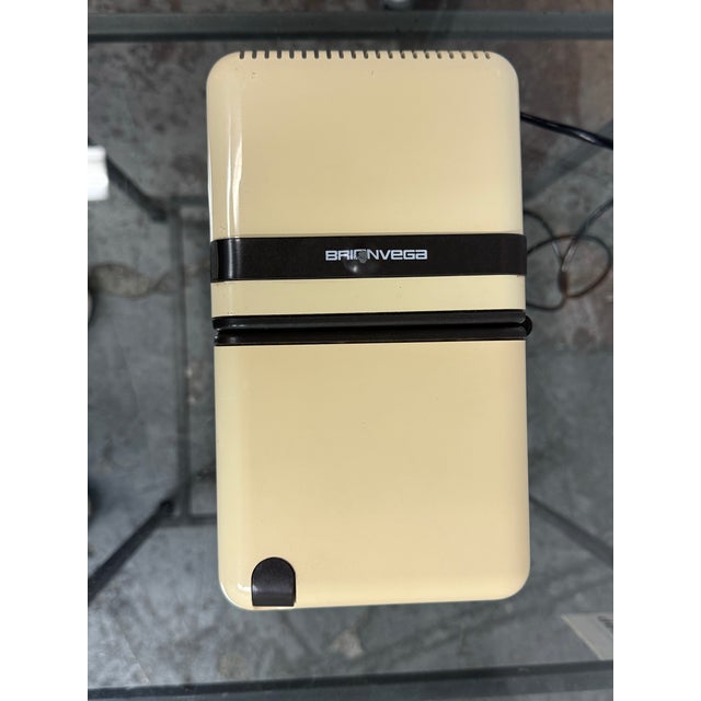 Cream Brionvega Ts505 Radio Cubo Portable Transistor Radio, Vintage For Sale - Image 8 of 12