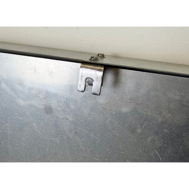 Large Grey Square Wall Clock from Pragotron, 1970s For Sale - Image 18 of 18