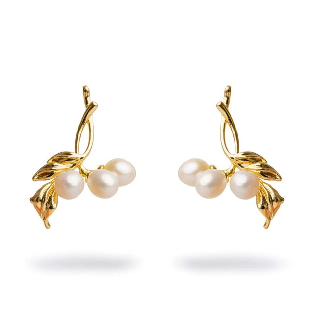 Bridal Pearl & Gold Dangle Earrings, A Pair For Sale In Miami - Image 6 of 6