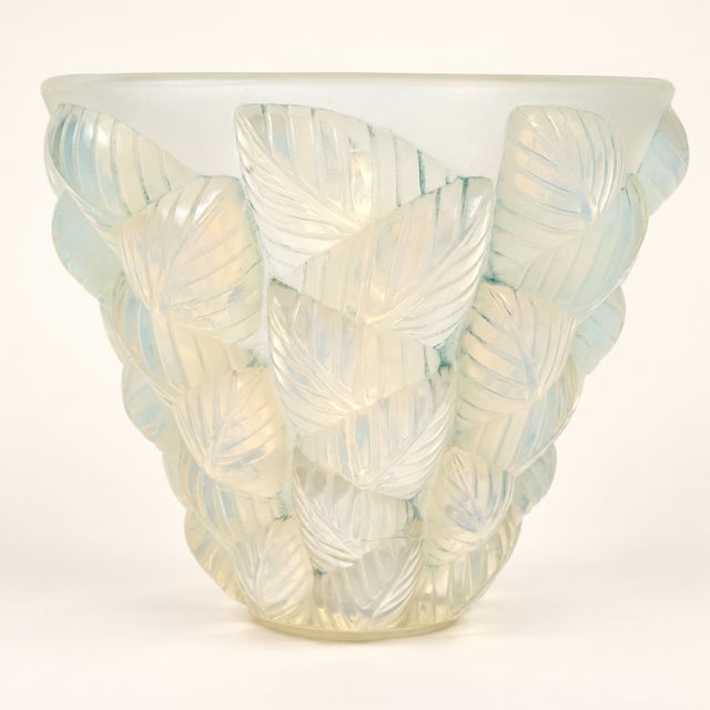 1920s Moissac Vase by René Lalique for Lalique, 1927 For Sale - Image 5 of 5