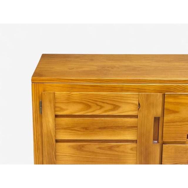 Pierre Gautier-Delaye, French Modern, Pine, Pair of Commodes, France, 1957 For Sale - Image 9 of 13