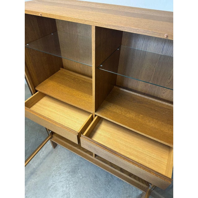 1990s Ikea “Stockholm” Oak Display Cabinet / China Cabinet For Sale - Image 5 of 6