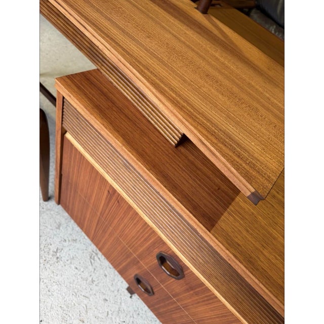 Mid-Century Dressing Table and Stool from Elliots of Newbury, Set of 2 For Sale - Image 11 of 18