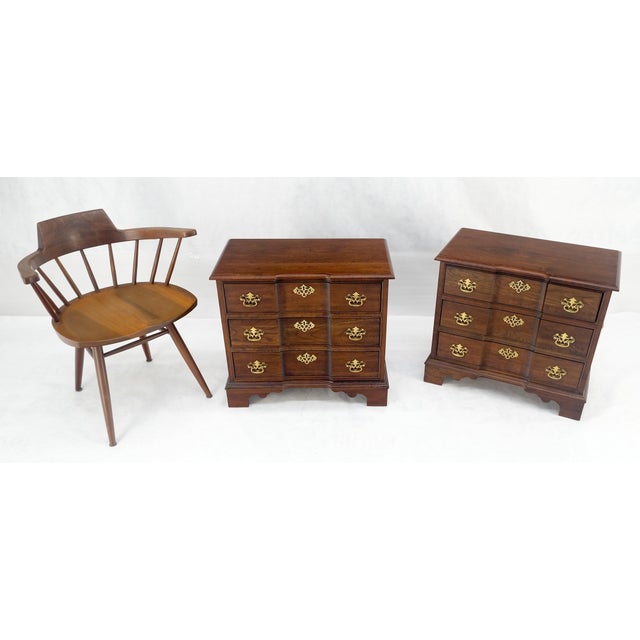 Wood Pair of Solid Cherry 3 Drawers Block Front Nightstands End Tables Stands MIINT For Sale - Image 7 of 18