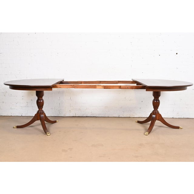 1970s Henkel Harris Georgian Mahogany Double Pedestal Extension Dining Table, Newly Refinished For Sale - Image 5 of 12