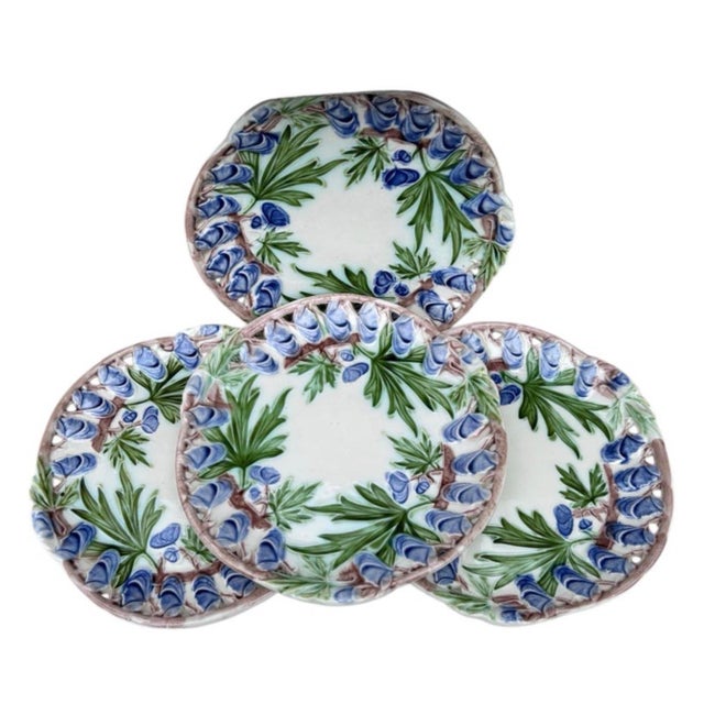 Villeroy & Boch Majolica Reticulated Purple Flowers Plate Villeroy & Boch, Circa 1900 For Sale - Image 4 of 6
