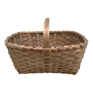 Antique Early 20th Century American Splint Oak Gathering Basket For Sale