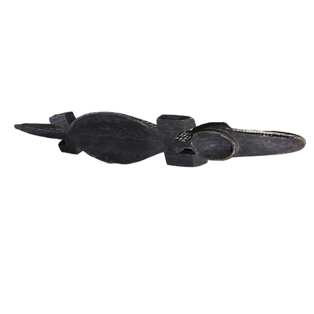 1980s Vintage African Life Size Wooden Sculpture Black and White of a Crocodile Nuna Bobo Burkina Faso 78" For Sale - Image 5 of 8