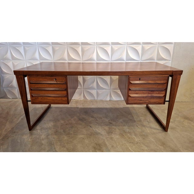 Mid-Century Modern Model 70 Desk in Amazon Rosewood by Kai Kristiansen for Feldballes Møbelfabrik, 1950s For Sale - Image 3 of 14