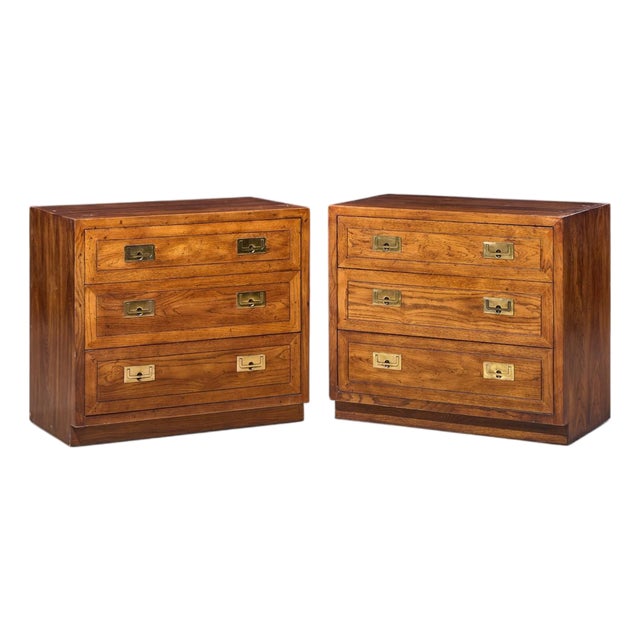Henredon Scene One Mid Century Oak and Brass Campaign Dresser Chests of Drawers - Pair For Sale