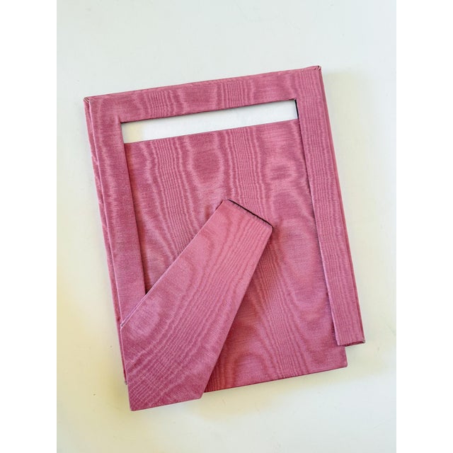 1980s Vintage Pink Moire Fabric Table Top Picture Frame, 8x10 For Sale - Image 5 of 7