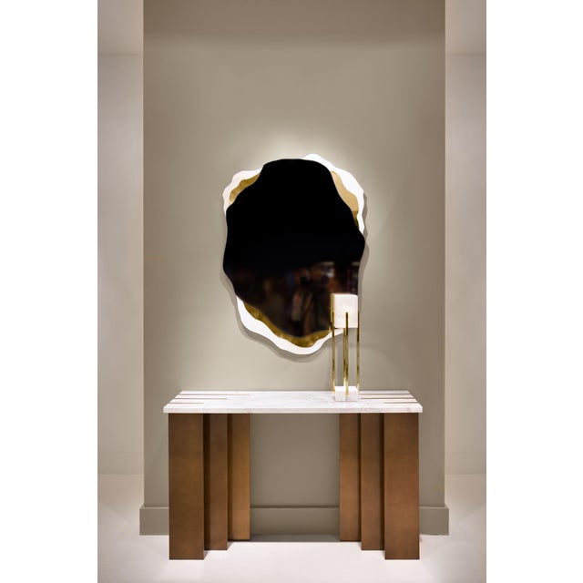 Contemporary Arizona Mirror in Estremoz Marble and Polished Brass from InsidherLand For Sale - Image 3 of 9