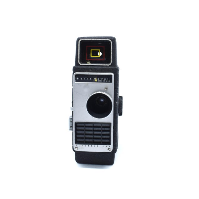 Mid-Century Modern Vintage Bell & Howell Electric Eye 8mm Movie Camera Model Bj Serial Usa For Sale - Image 3 of 9