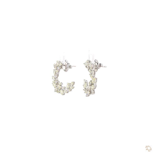 Modern 0.24 Carat Round Brilliant Cut Diamond Gold Earrings, Pair For Sale - Image 3 of 9