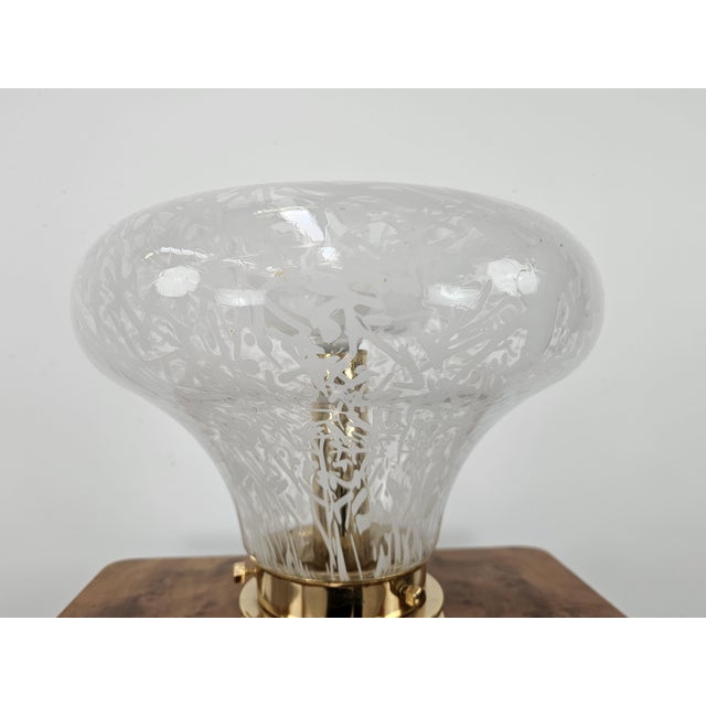 Mid-Century Modern Vintage Table Lamp in Worked Glass and Golden Metal, 1970s For Sale - Image 3 of 18