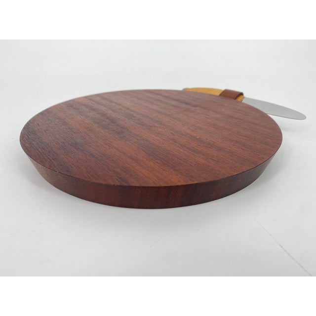 Mid-Century Teak Cutting Board with Integrated Knife by Carl Auböck for Auböck Werkstätten, Austria, 1950s, Set of 2 For Sale - Image 9 of 11