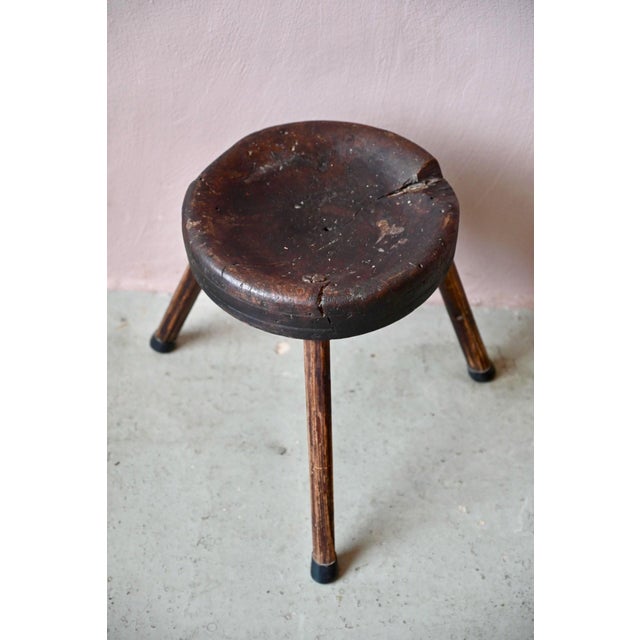Primitive Bohemian Tripod Stool in Wood, 1920 For Sale - Image 4 of 10