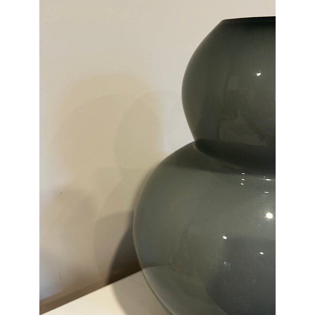 Postmodern Hand-Blown Grey Glass Double Gourd Statement Vase – Made in Poland (13.5") For Sale - Image 11 of 14