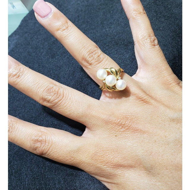 ♥ Product Summary ♥ Main Stone: Pearl & Diamonds Pearl Size: 7mm Band Material: 14k Yellow Gold