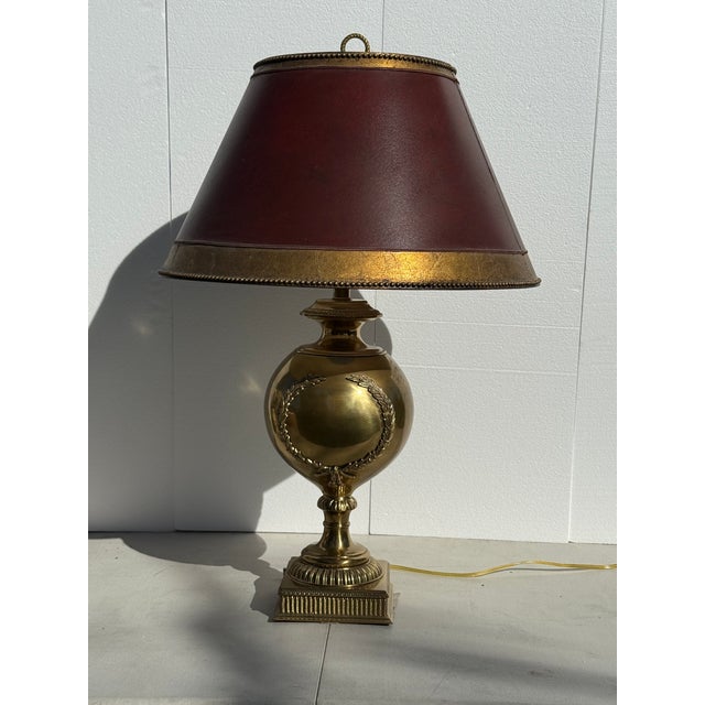 Mid 20th Century Large Gold Neoclassical Hollywood Regency Lamp With Custom Shade For Sale - Image 4 of 18