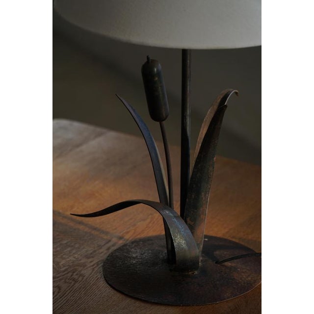 Metal Mid-Century Artisanal Organic Wrought Iron Table Lamp, 1940s For Sale - Image 7 of 18