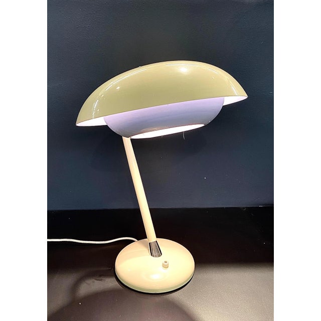 Italian 1950s Enameled Desk/Table Lamp For Sale - Image 4 of 9