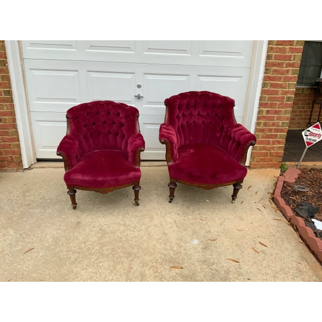 Set of 2 1940s King and Queen Chairs For Sale - Image 12 of 12