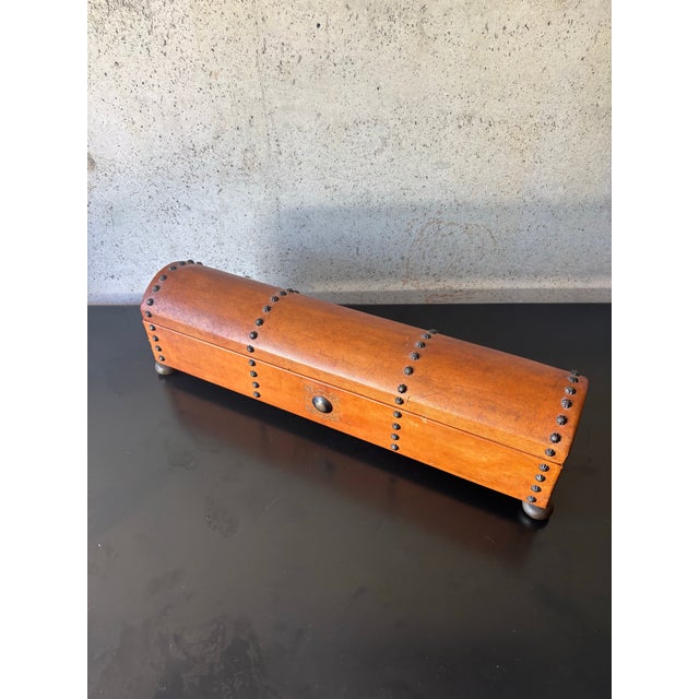 English Vintage Mid-Century Leather Clad Decorative Box With Bronze Accents For Sale - Image 3 of 6