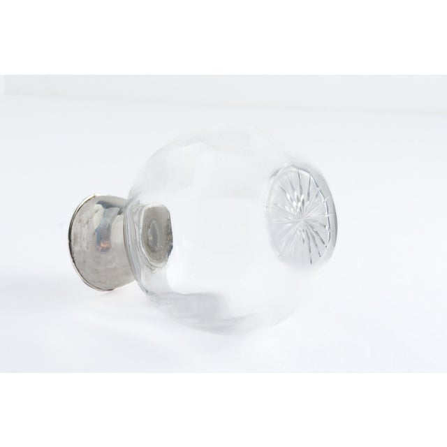Edwardian Sterling Silver & Cut Glass Perfume Scent Bottle — Hallmarked, Engine-Turned Cap, C. 1900–1910 For Sale - Image 4 of 6