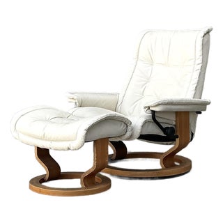 Vintage Stressless Ekornes Leather Lounge Chair and Ottoman For Sale