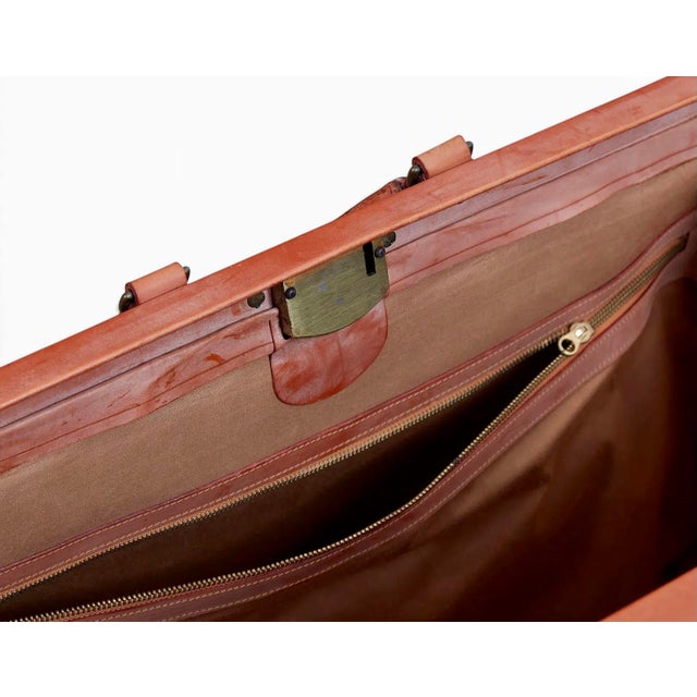 Brown Swaine & Adeney Vintage English Cognac Leather Gladstone Travel Bag – Royal Warrant, Keys & Brass Hardware For Sale - Image 8 of 10