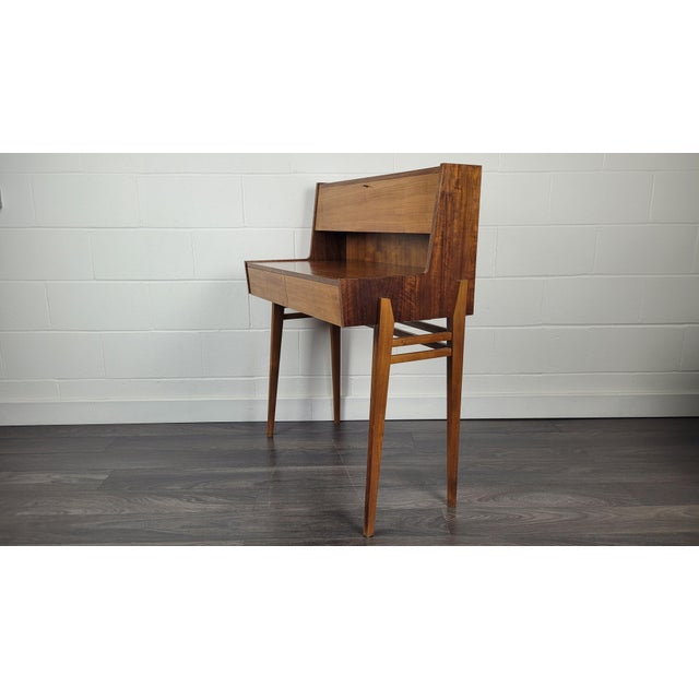 Mid-Century Modern Desk, 1960s For Sale - Image 4 of 11