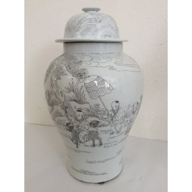 2000s Large Porcelain Ginger Jar For Sale In Las Vegas - Image 6 of 6