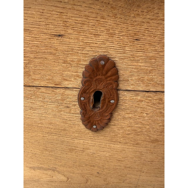 Southern Chippendale Yellow Pine Blanket Chest, 18th Century For Sale - Image 4 of 8