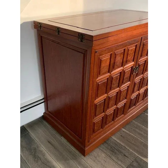 Vintage Chinese Rosewood Oriental Wine Bar or Cocktail Cabinet For Sale In Boston - Image 6 of 12