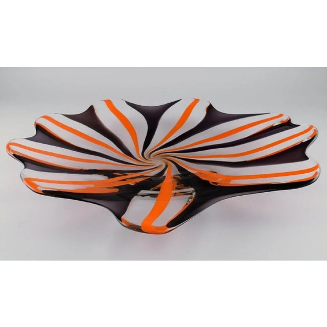 1980s Colossal Art Glass Bowl by Allan Scharff for Holmegaard For Sale - Image 5 of 8