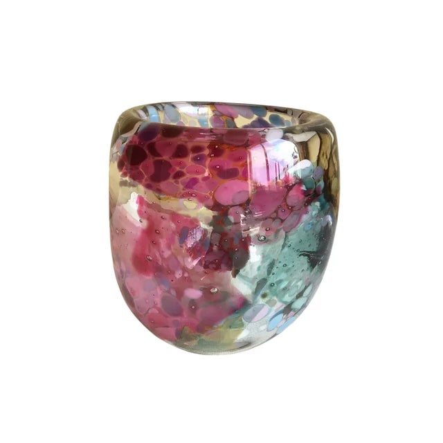 Abstract Signed Vintage 1988 John Gerletti Colorful Hand Blown Abstract Art Glass Vase For Sale - Image 3 of 10