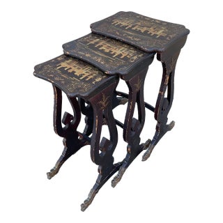 Regency Chinoiserie Nesting Tables With Gilt Scenes and Carved Feet For Sale