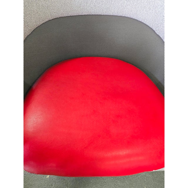 1980s Steelcase Inc. "Coalesse" Swivel Chairs-a Pair For Sale - Image 5 of 7