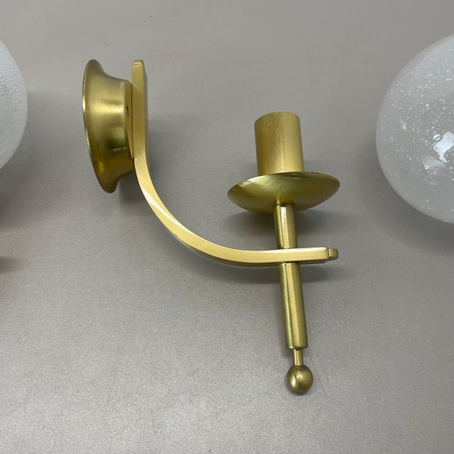 Minimalist Brass and Glass Ball Wall Light Sconces, Italy 1970s, Set of 2 For Sale - Image 10 of 17