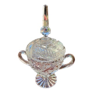 Small 1970s Crystal Catchall With Matching Pointy Lid For Sale