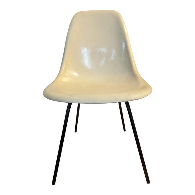 1960s Early Eames Shell Chair For Sale