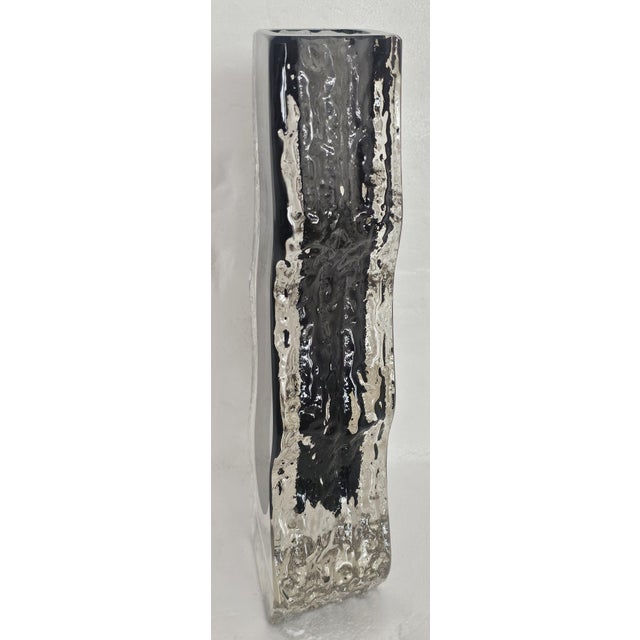 Italian 1970s Mandruzzato Murano Sculptural Sommerso Glass Vase — Heavy, Hand‑Cut Italian Art Glass For Sale - Image 3 of 13