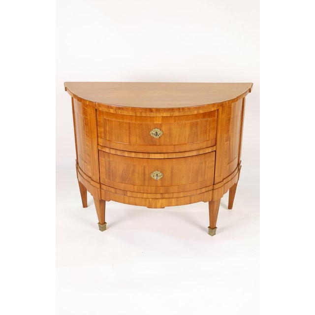 Demi Lune Chest of Drawers in Mahogany, 1810 For Sale - Image 4 of 11