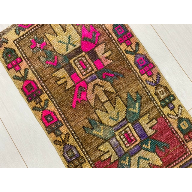 1960s Vintage Minimalist Rug For Sale - Image 5 of 5