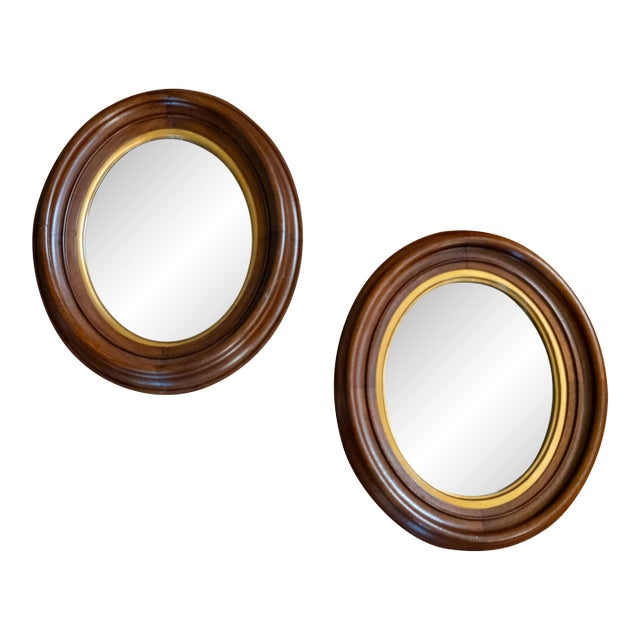 19th Century Pair of American Victorian Oval Walnut Mirrors For Sale